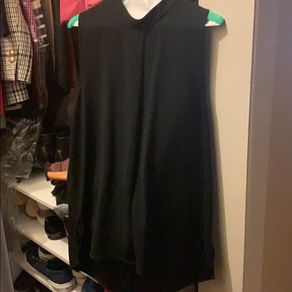 Ann Taylor Tops - Ann Taylor sleeveless blouse